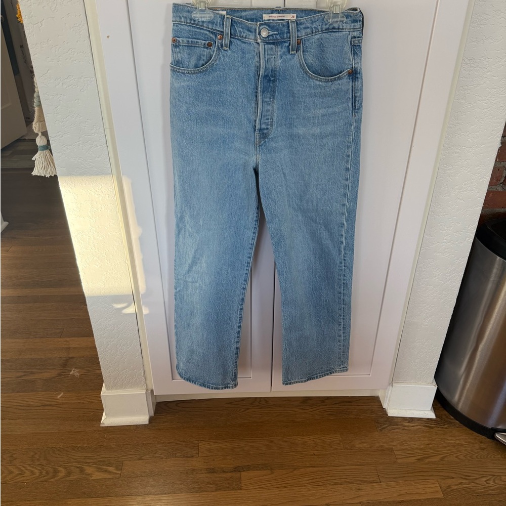 Levi’s Ribcage Straight Leg Women's Jeans